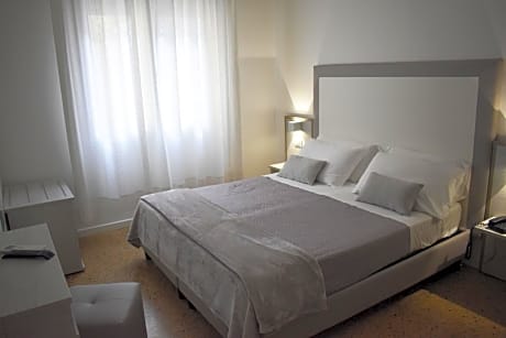 Double or Twin Room with Balcony