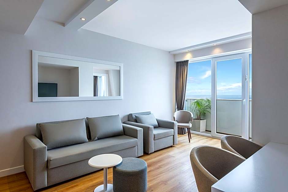 Alliance Palace Batumi