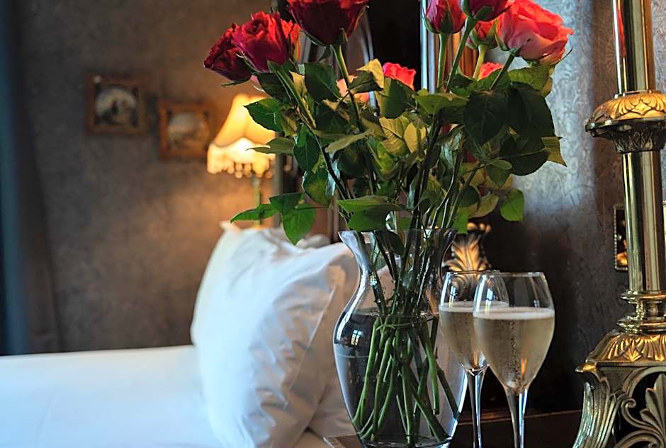 Melville Castle Hotel