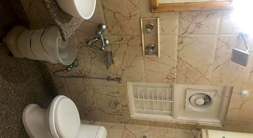 Hotel Chaman Palace