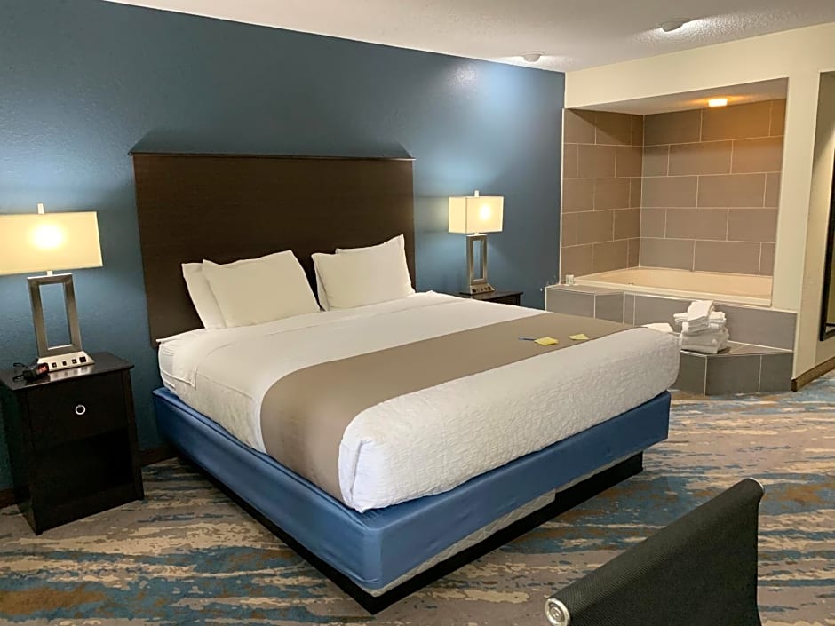 AmericInn by Wyndham Prairie du Chien