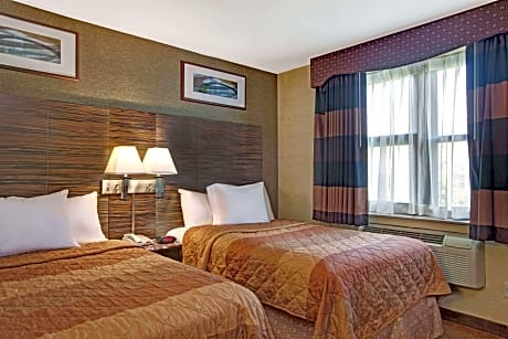 2 Double Beds Non-Smoking