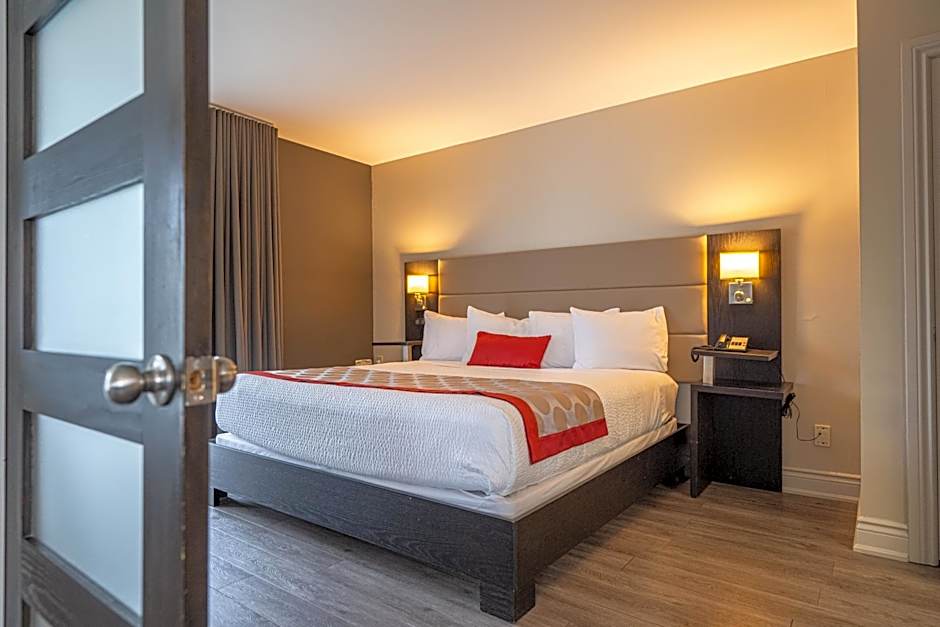 Ramada by Wyndham Ottawa On The Rideau