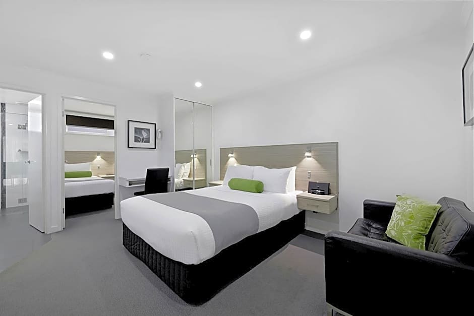 Hamilton Lonsdale Motel