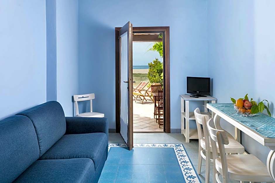 Residence with private beach in Bosa Marina just 100 meters from the sea