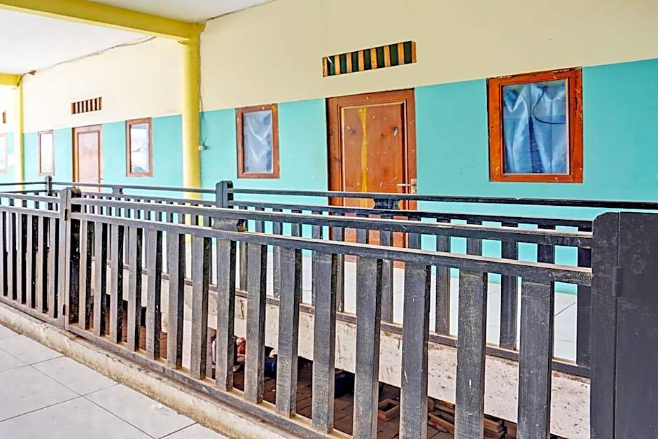 OYO Life 93037 Nova Jaya Homestay Syariah