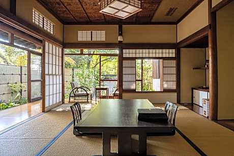 Family Room with Private External Bathroom "Tachibana"