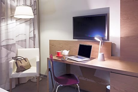 Superior Twin Room with Balcony
