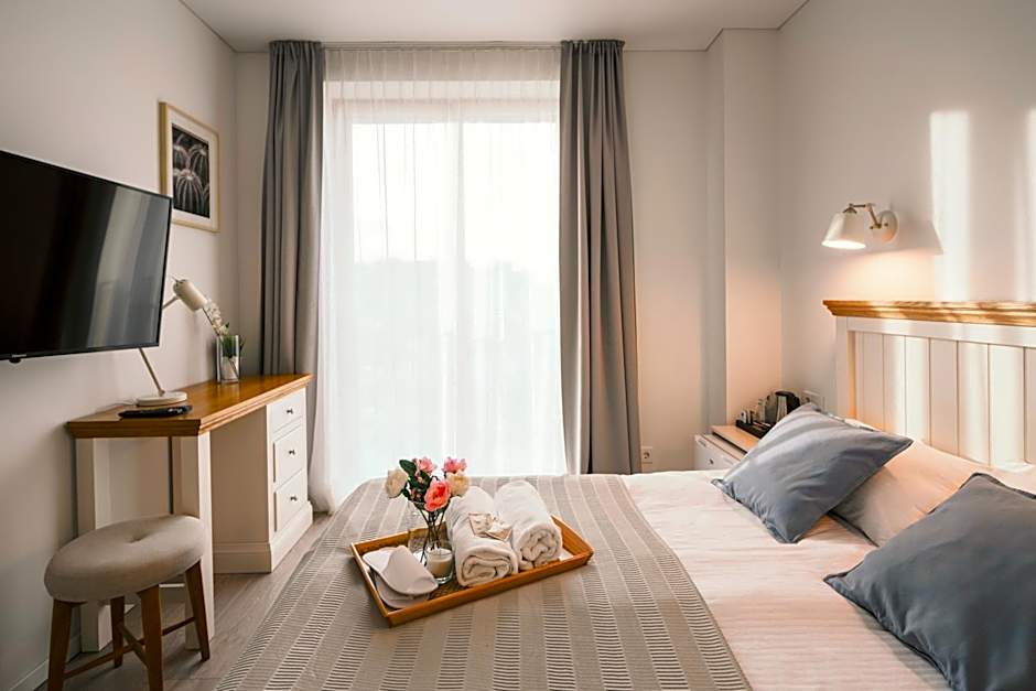 J14A I Rooms & Apartments AUTOMATED SELF CHECK-IN