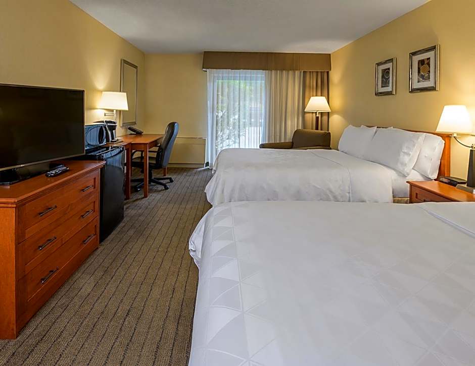 Allure Hotel & Conference Center