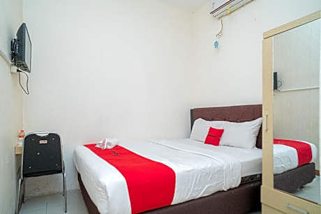 RedDoorz near Flyover Arjosari Malang