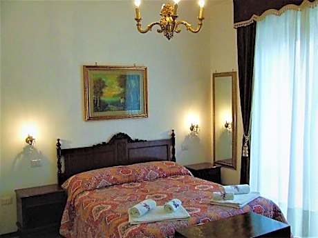 Junior Suite with Balcony