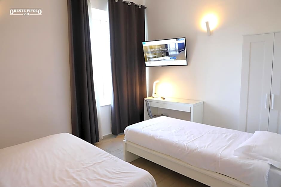 Up Hotel