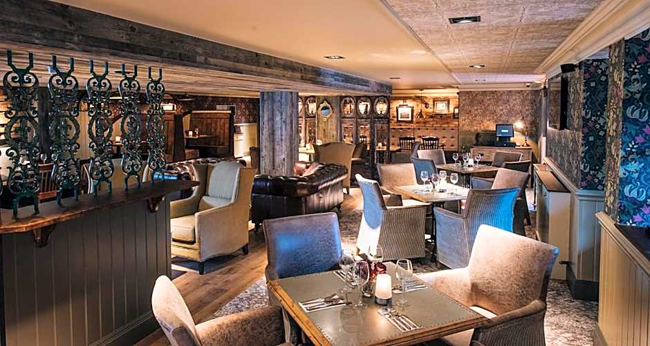 Bowfield Hotel & Country Club