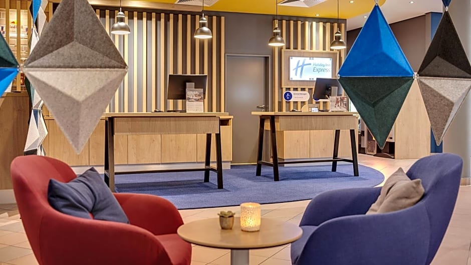 Holiday Inn Express Cologne Troisdorf By IHG