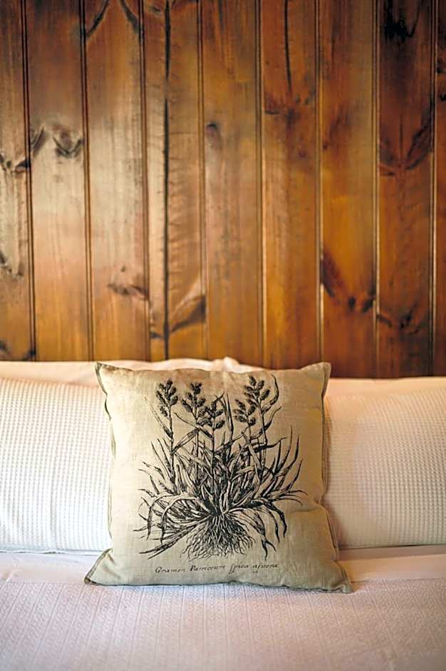 Braeside Mount Macedon Country Retreat Bed and Breakfast