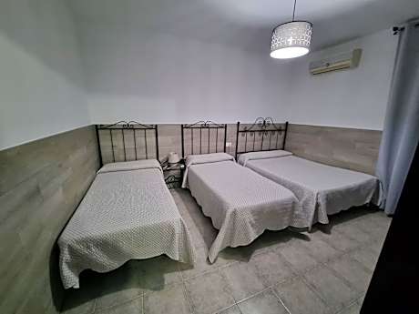 Quadruple Room with Shared Bathroom