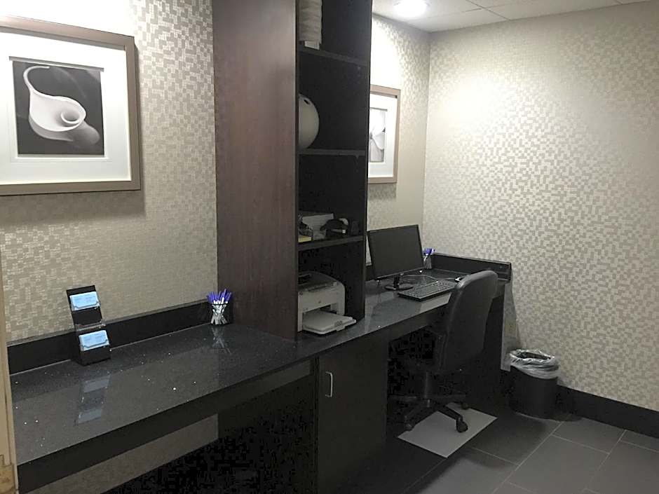Holiday Inn Express Hotel & Suites Sanford By IHG