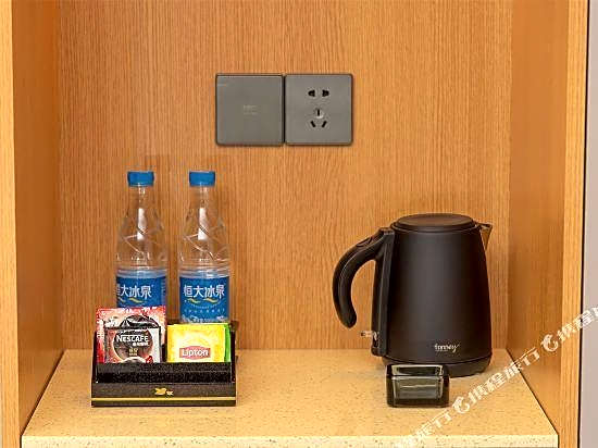 Home Inn Hotel (Guangzhou Yongqingfang Ruyifang Subway Station Branch)
