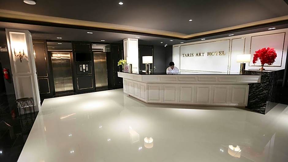 TARIS ART HOTEL PHRAE