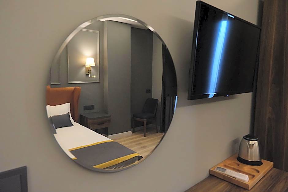 The Pearl Airport Hotel