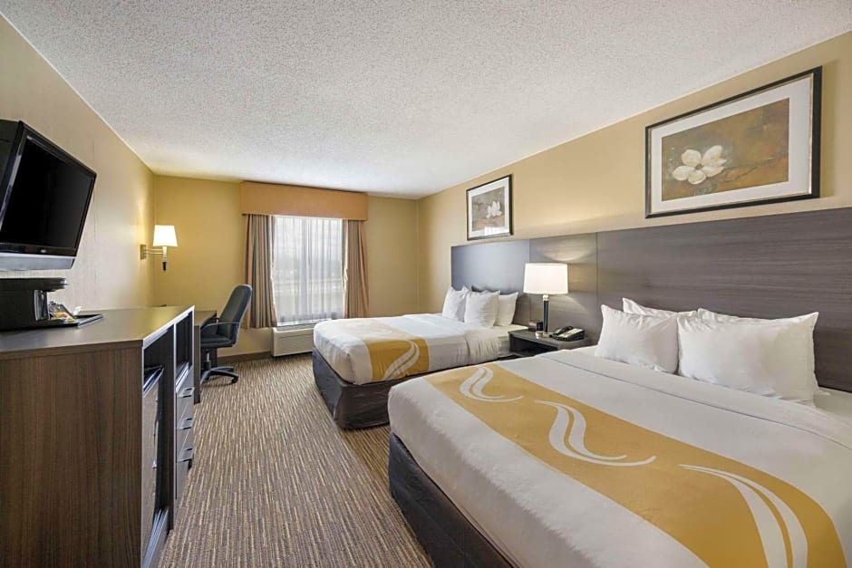 Quality Inn & Suites Fishkill South near I-84