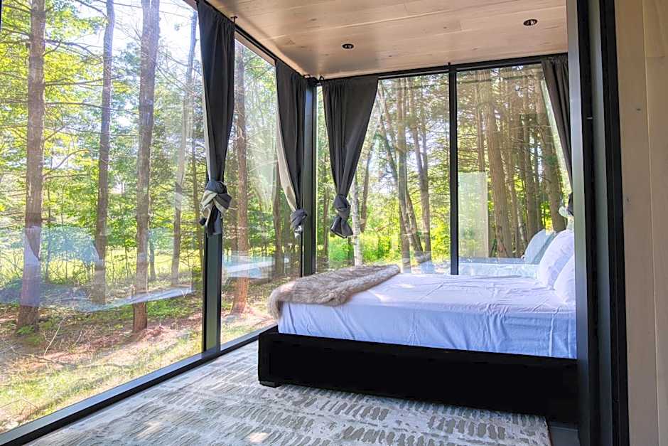 The Haüs Windham - Luxury Suites, Hot Tub, Mountain Views!