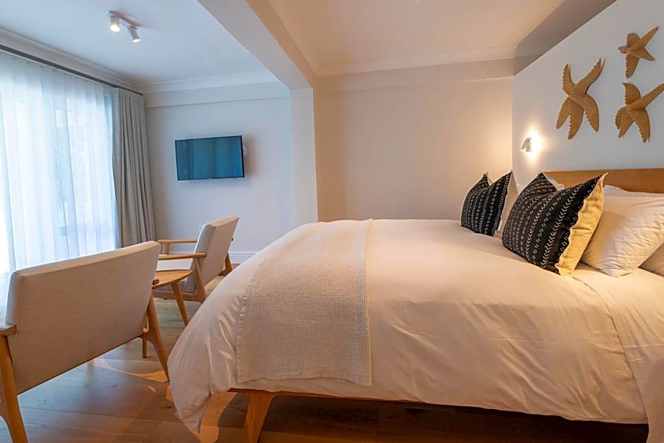 Hide-Away Guest House