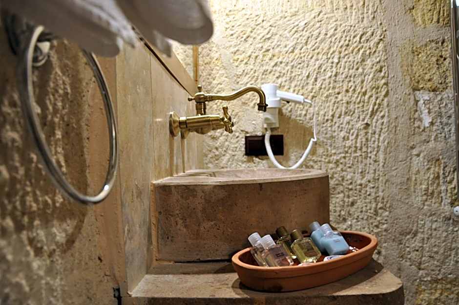 Çavuşin Cave House-Cappadocia