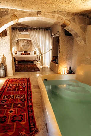 King Suite with Private Pool