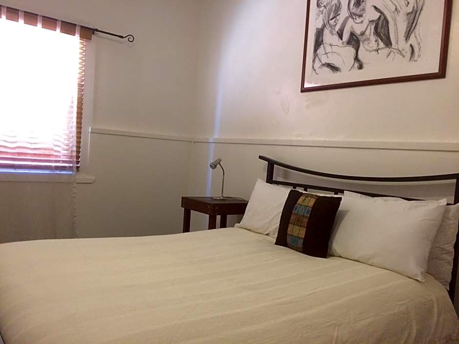 Flying Fox Backpackers