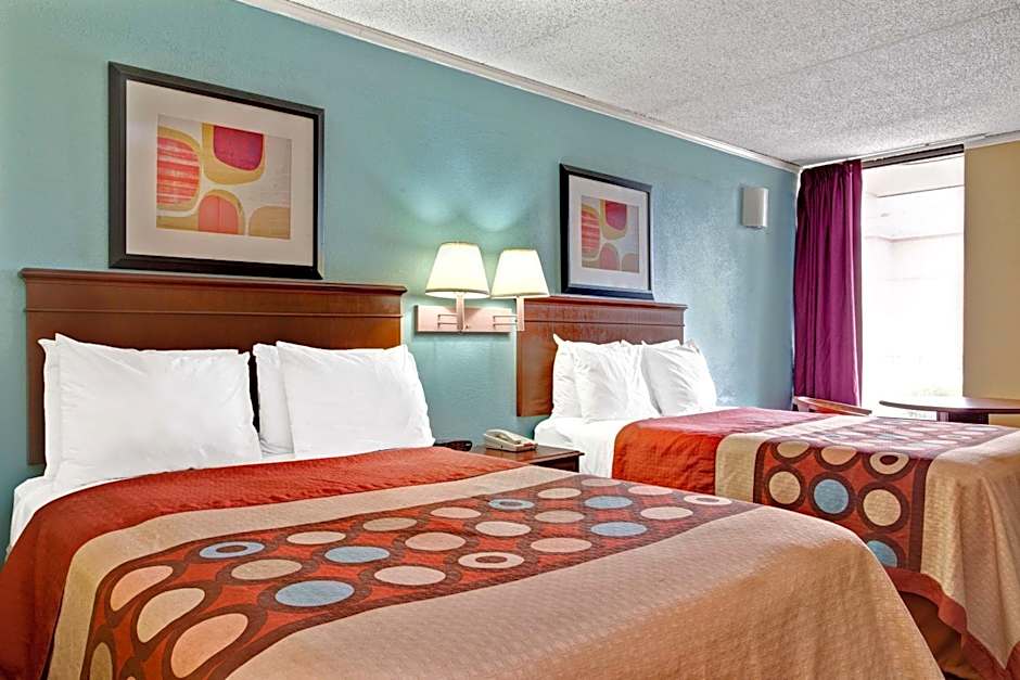 Super 8 by Wyndham Raleigh Downtown South