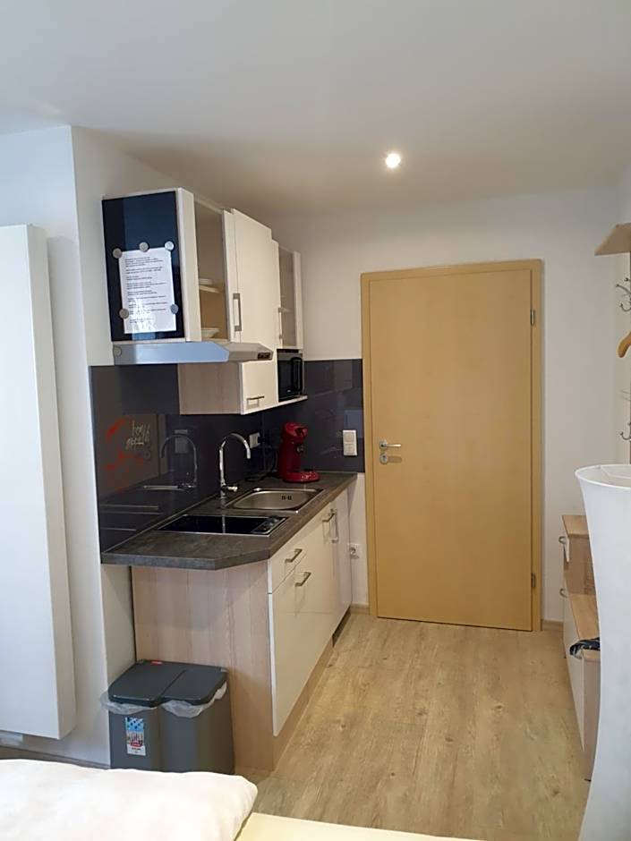 Hausner`s Hotel- Studio Apartments