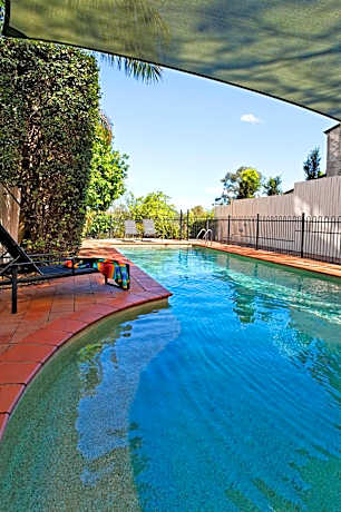 Rosalie Two-Bedroom Apartment