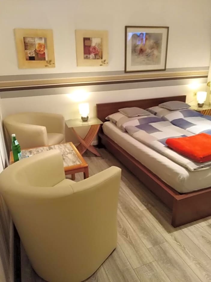 Hotel Garni "Adria"