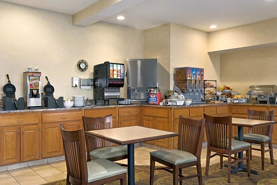 Country Inn & Suites by Radisson, Albert Lea - Austin