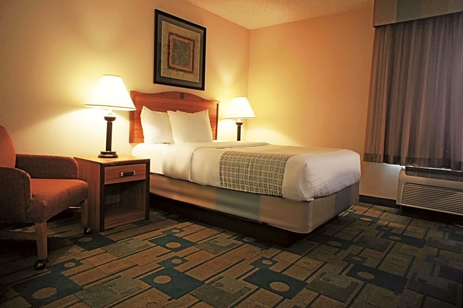 Photo 1 of 1 of Deluxe 1 King Bed Suite, Partial View