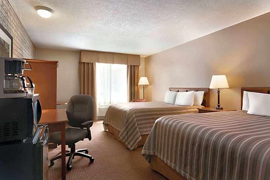 Travelodge by Wyndham Simcoe