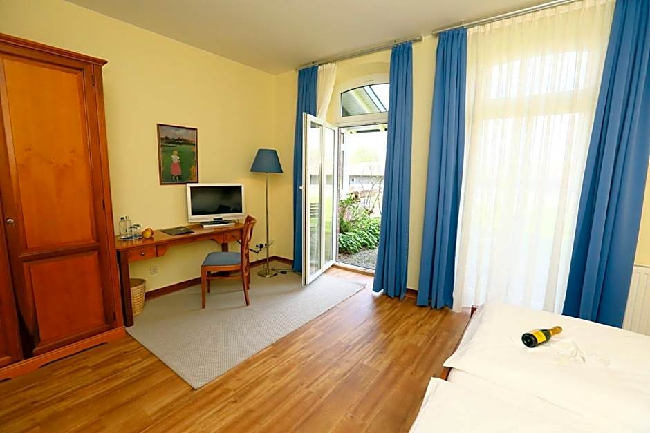 STADE LAND GOLF HOTEL Tiny Häuser