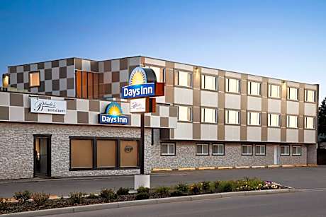 Days Inn by Wyndham Sylvan Lake