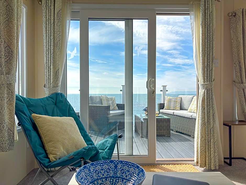 Europa Willow Pitch 29 Creek Caravan Park dog friendly