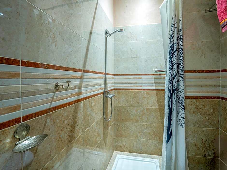 Riad Majdoulina chez JIJI