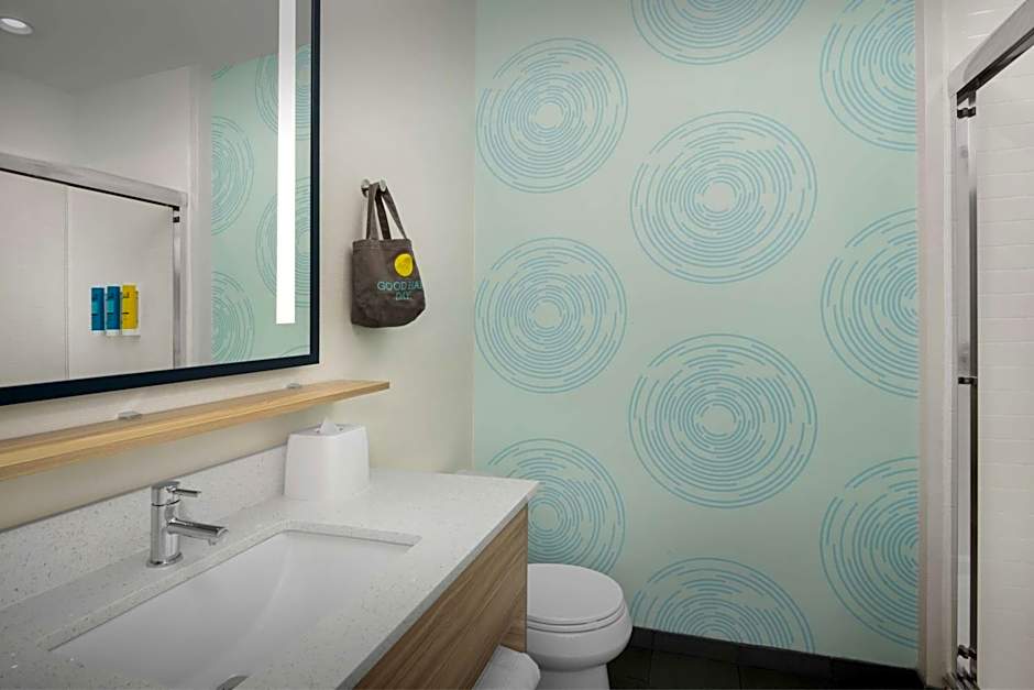 Tru by Hilton North Richland Hills DFW West