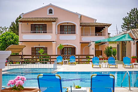 Nikos Pool Apartments - Ground Floor