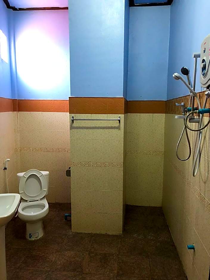 Sout Jai Guest House & Restaurant