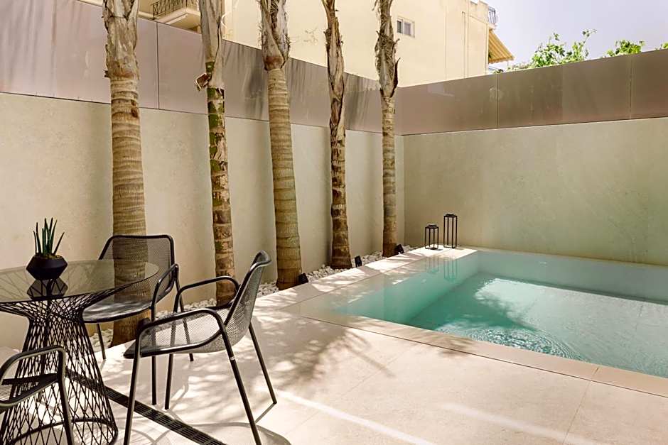 Canale Hotel & Suites