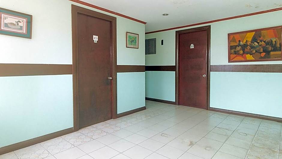 RedDoorz at Maanyag Pension House Mandaue