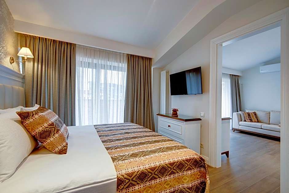 Photo 1 of 8 of Suite, Balcony