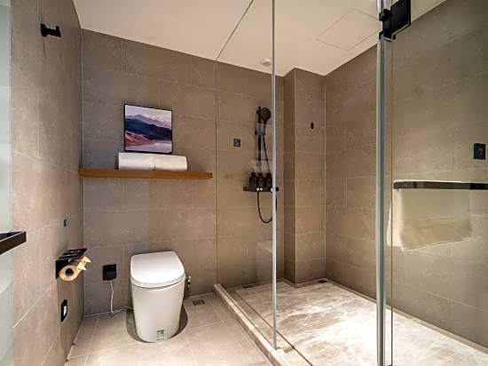 Atour Hotel Qidong Phoenix Hui Renmin West Road