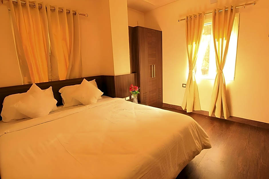 Rajdarbar Hotel & Banquets